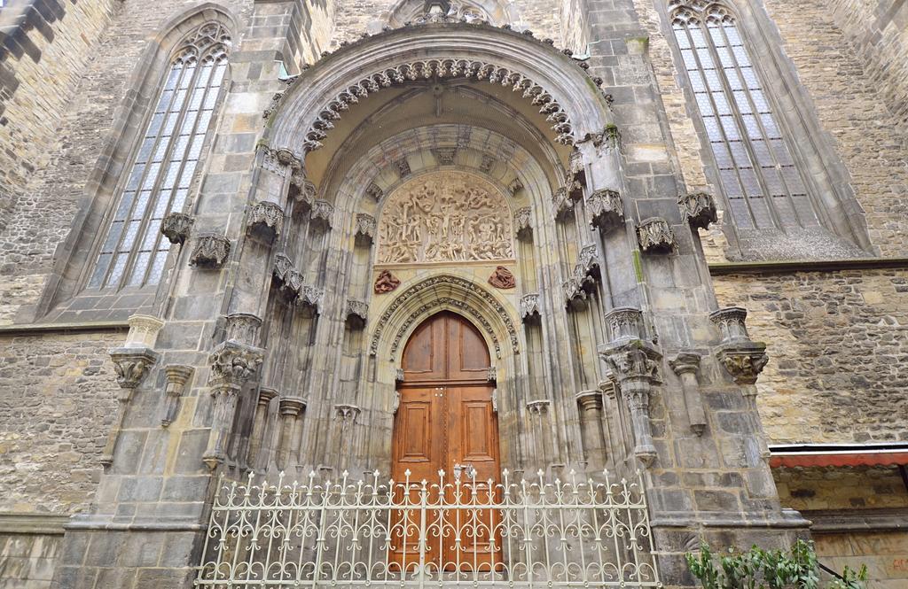 Cozy Flat By The Astronomical Clock Apartamento Praga Exterior foto