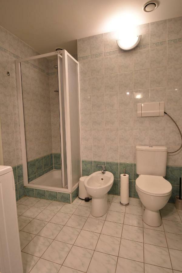Cozy Flat By The Astronomical Clock Apartamento Praga Exterior foto