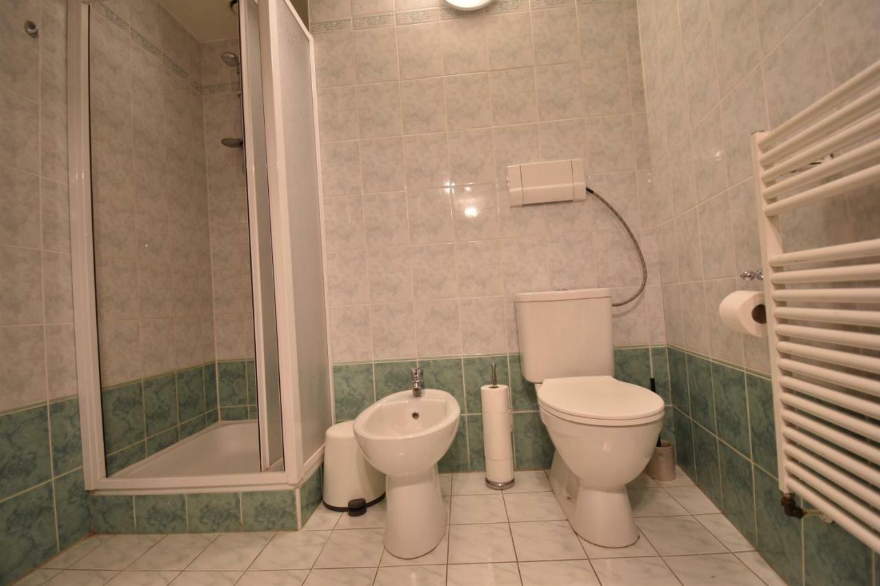 Cozy Flat By The Astronomical Clock Apartamento Praga Exterior foto